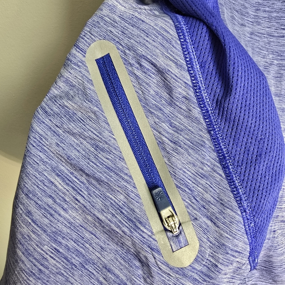 Athleta Women's Heathered Blue Short Sleeve Tee - Picture 3 of 4
